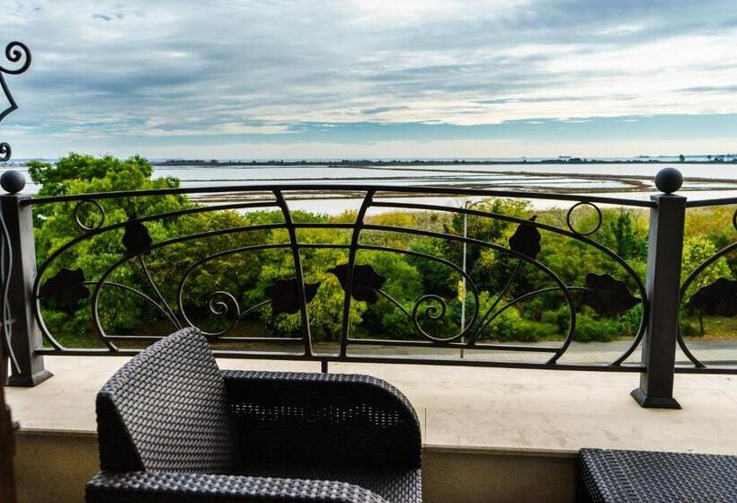 スイート, Milano