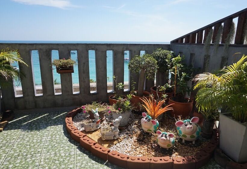 جناح عائلي, Saikaew Boutique