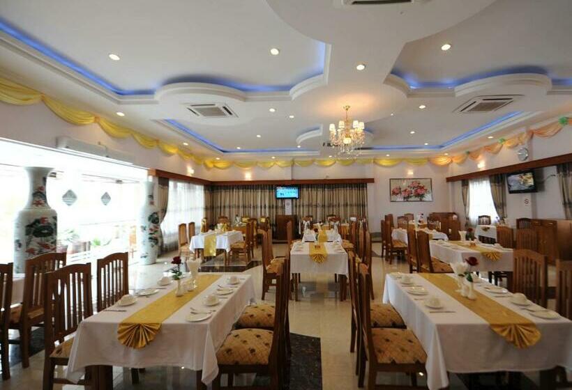 Juniorsvit, The Golden Lake