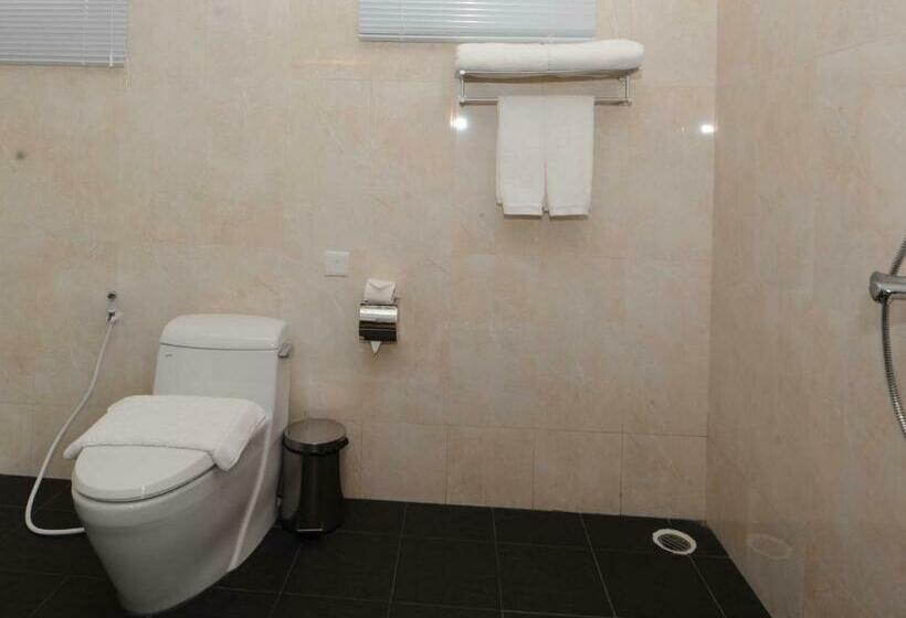 Superior Rum, The Golden Lake