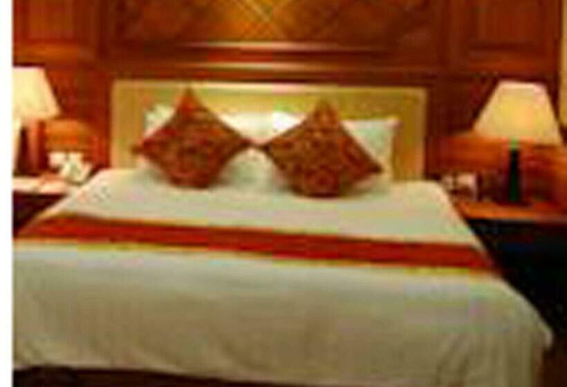 Juniorsvit, The Golden Lake