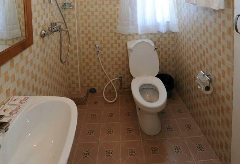 Superior Rum, The Golden Lake