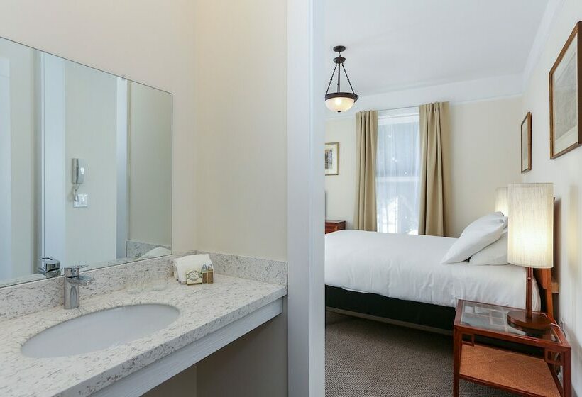 اتاق لوکس, The Grove Inn