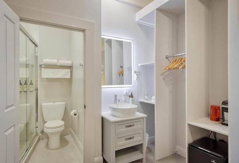 اتاق لوکس, The Grove Inn