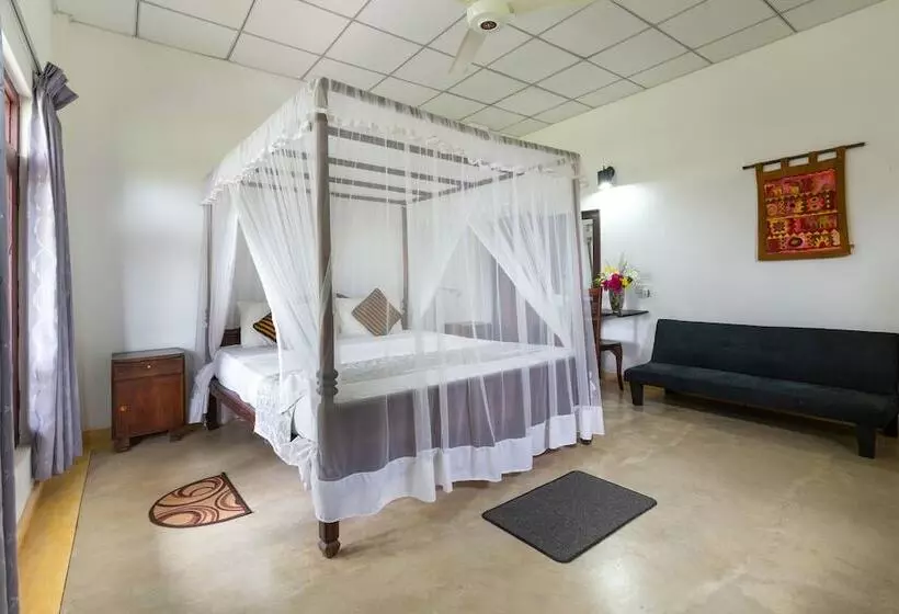デラックスルーム, The Hideout Sigiriya