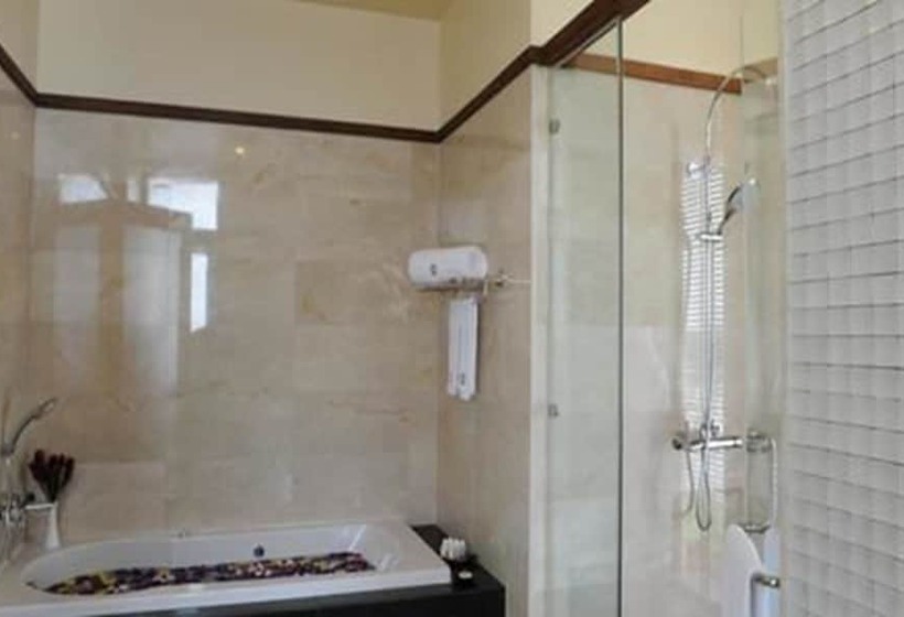 سوییت, The Myat Mingalar