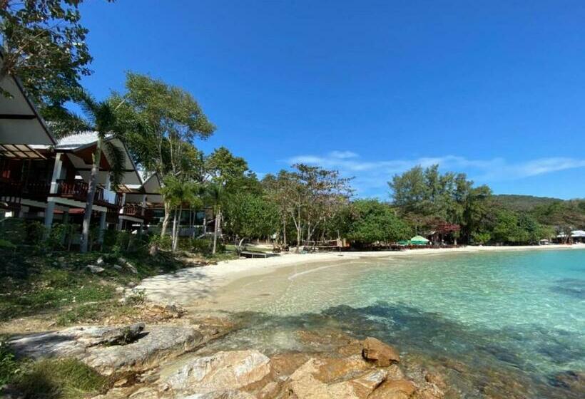 غرفة قياسية مطلّة علي البحر مزوَّدة بشُرفة, Tubtim Resort