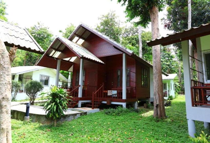 Номер Стандарт Вид на Сад, Tubtim Resort