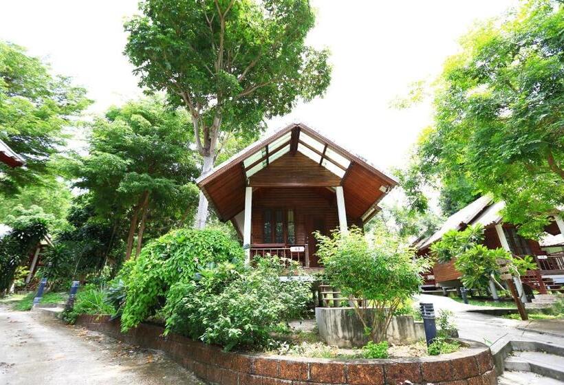 غرفة عائلية مطلّة علي الحديقة, Tubtim Resort