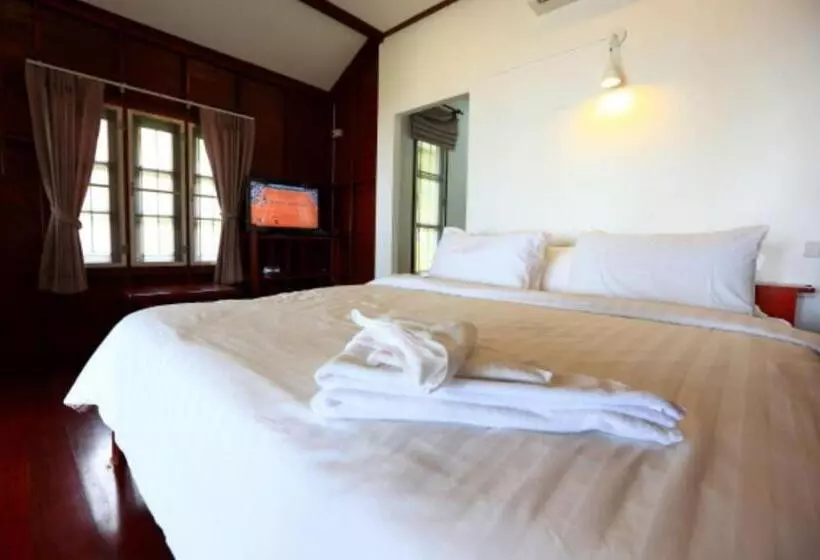 庭の見えるジュニアスイート, Tubtim Resort