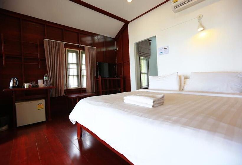 جناح جونيور مطلّ علي البحر, Tubtim Resort