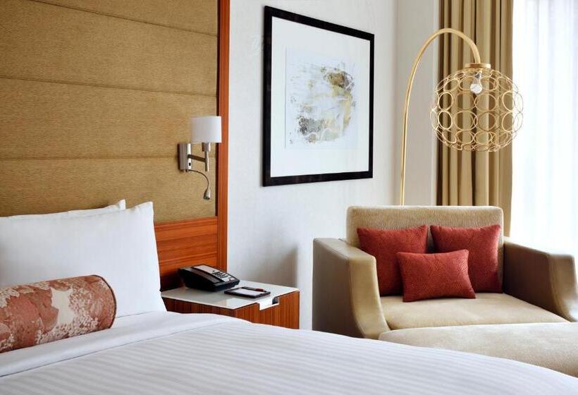 غرفة سوبيريور سرير كينج, Marriott Hotel Downtown Abu Dhabi