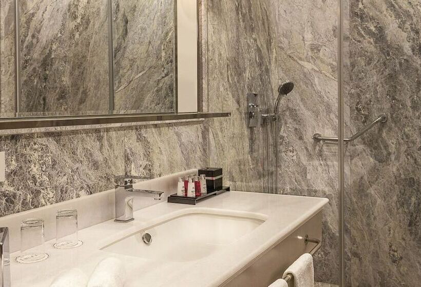 سوییت لوکس, Nevv Bosphorus Hotel & Suites