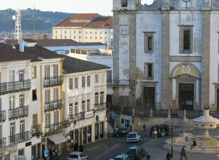 استودیو استاندارد با بالکن, Evora Inn