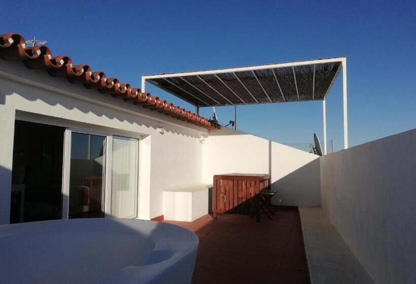استودیو استاندارد با بالکن, Evora Inn
