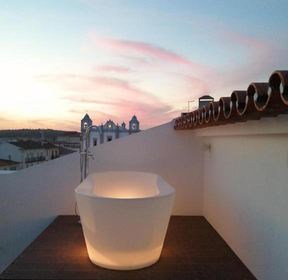 استودیو استاندارد با بالکن, Evora Inn