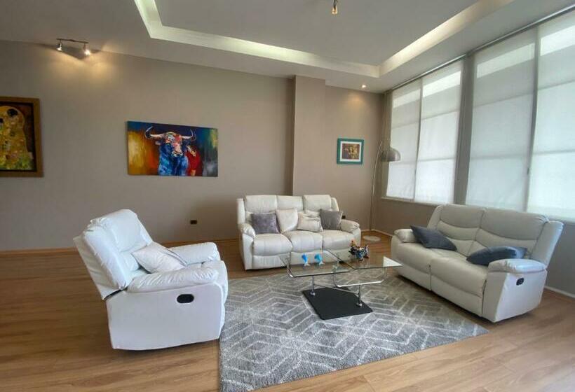 침실 3개 아파트, 200 M2   Puerto Santa Ana   3 Habitaciones