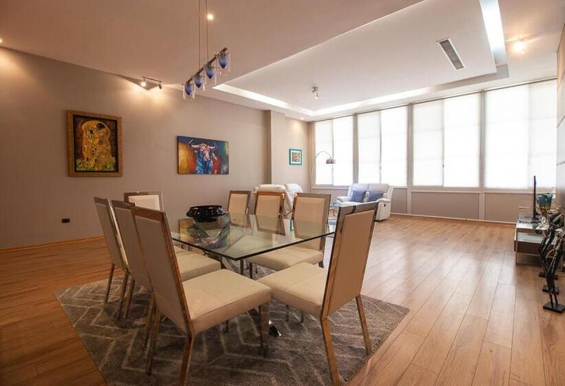 침실 3개 아파트, 200 M2   Puerto Santa Ana   3 Habitaciones