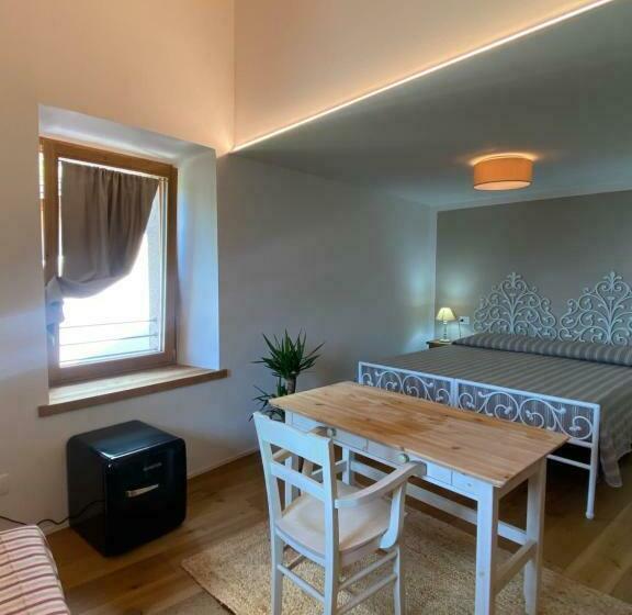 غرفة ديلوكس, Pedegagia