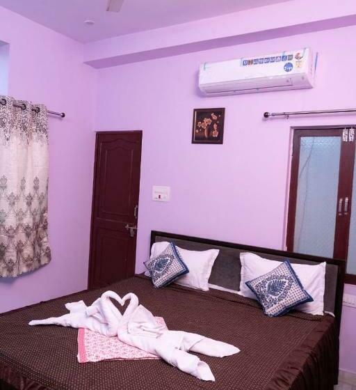 חדר דלוקס עם מרפסת, The New View