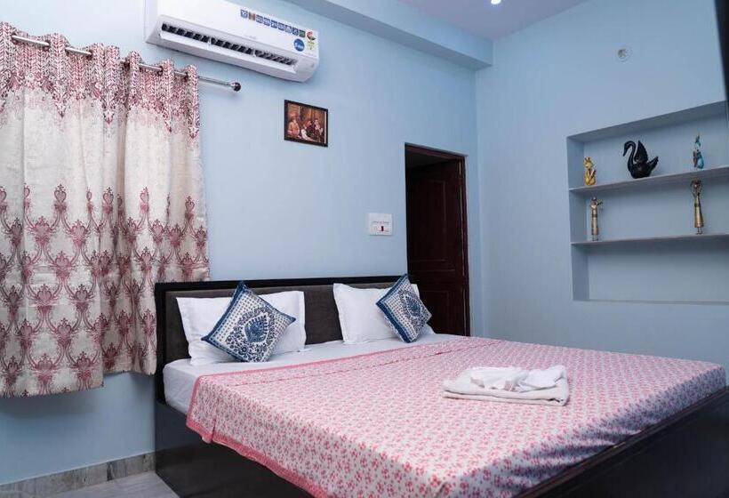 חדר סטנדרט, The New View