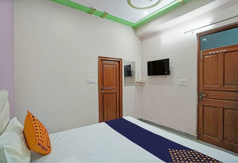 Трехместный Номер Классика, Oyo Flagship Hotel The Grand Classic