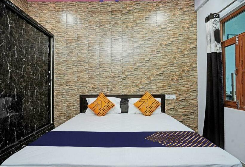 Трехместный Номер Классика, Oyo Flagship Hotel The Grand Classic