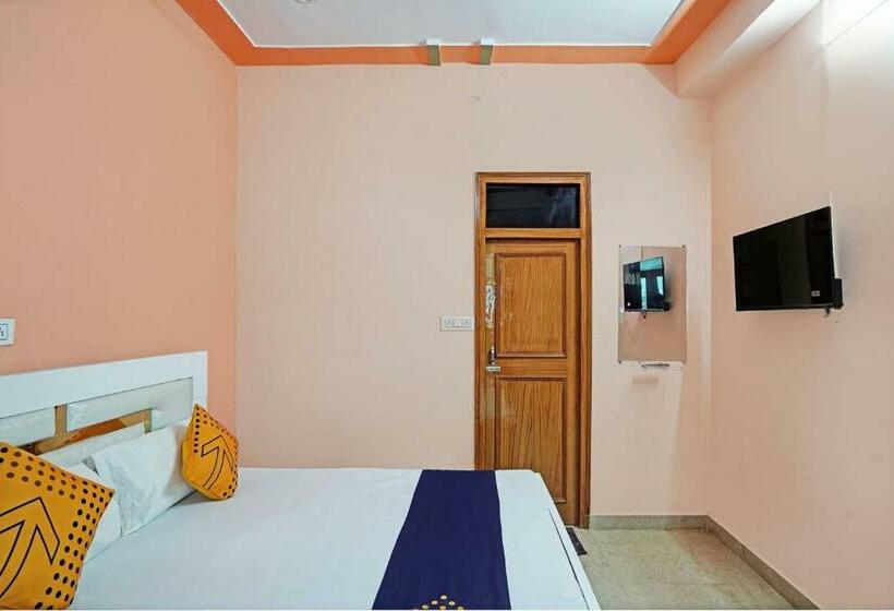 Трехместный Номер Классика, Oyo Flagship Hotel The Grand Classic