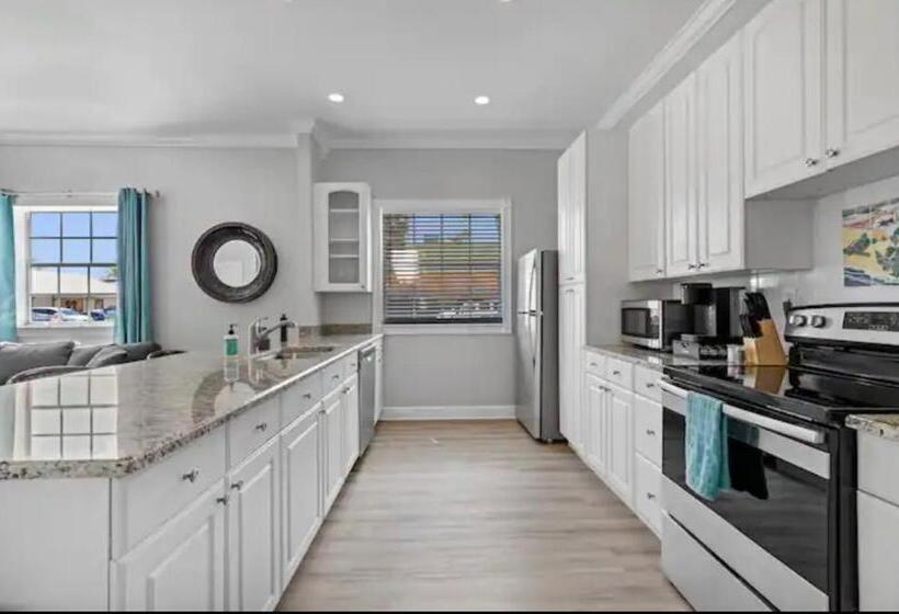 Pokój Standard z Balkonem, Key West In Sebastian