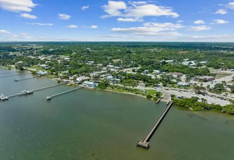 バルコニー付きスタンダードルーム, Key West In Sebastian