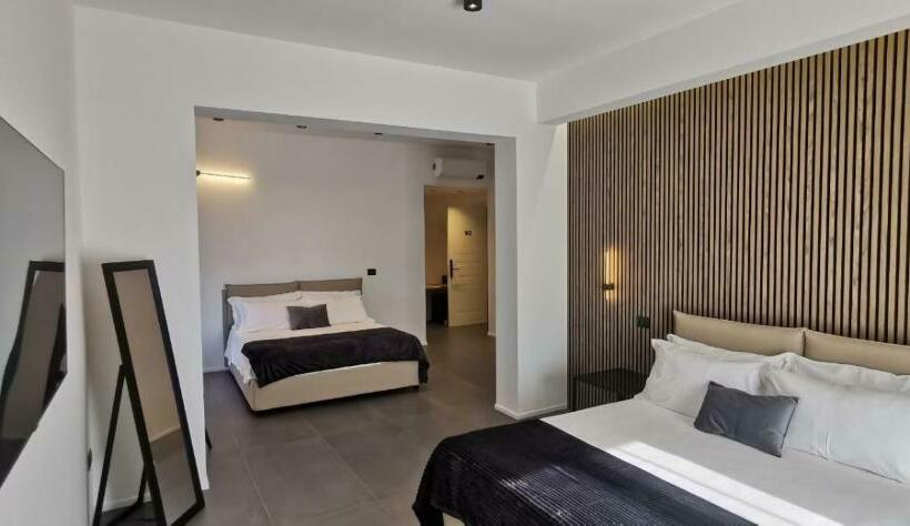 带海景标准四人间, Sicily Milazzo Seafront Rooms