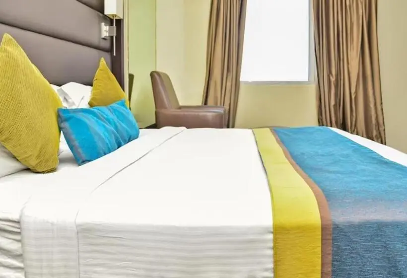 キングサイズベッドのデラックスルーム, Regalia Budaun Uttar Pradesh Excellent Stay With Family