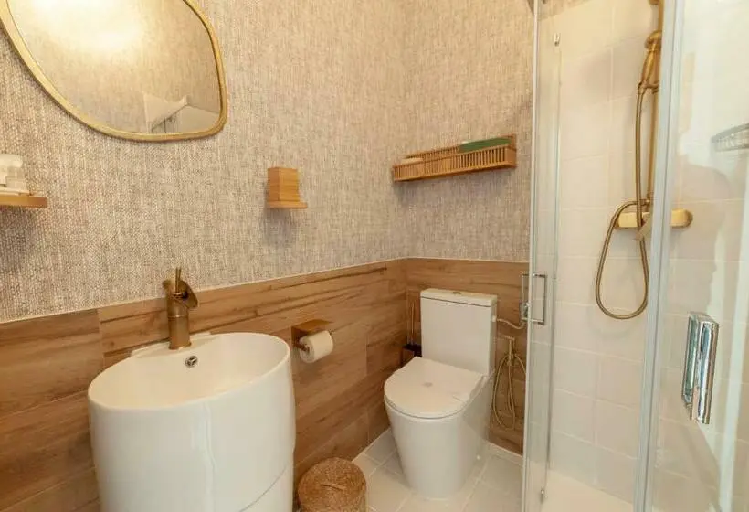 اتاق استاندارد سه نفره, La Casita
