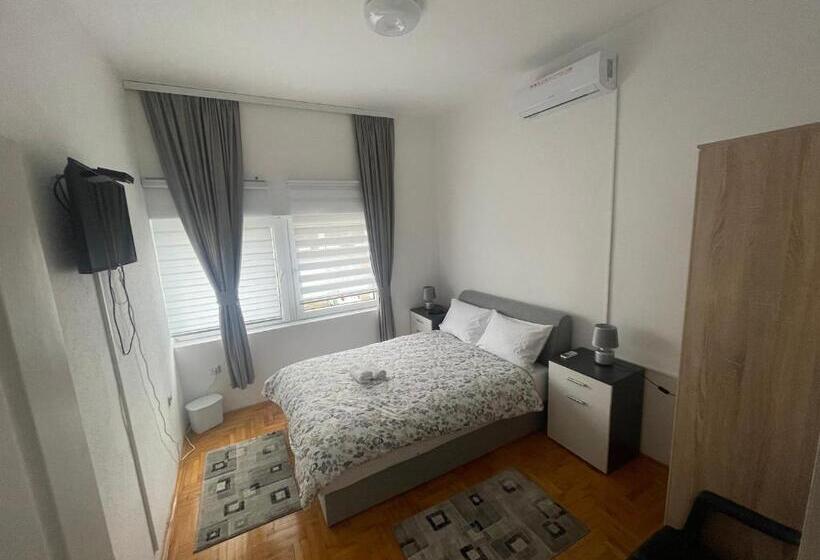 اتاق استاندارد با سرویس بهداشتی مشترک, Stan Na Dan Kod Sase