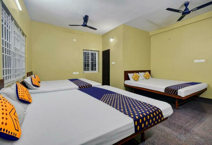 Трехместный Номер Классика, Spot On Hotel Anand Lodge