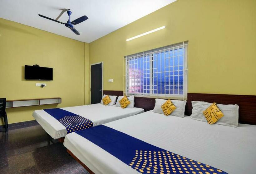 三人经典房间, Spot On Hotel Anand Lodge