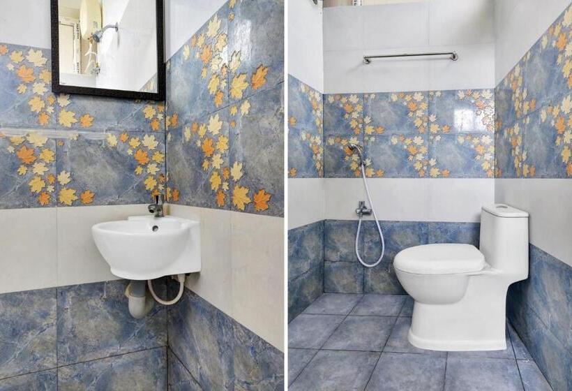 三人经典房间, Spot On Hotel Anand Lodge