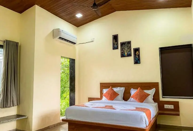スタンダードルーム, Teak Resort Karjat