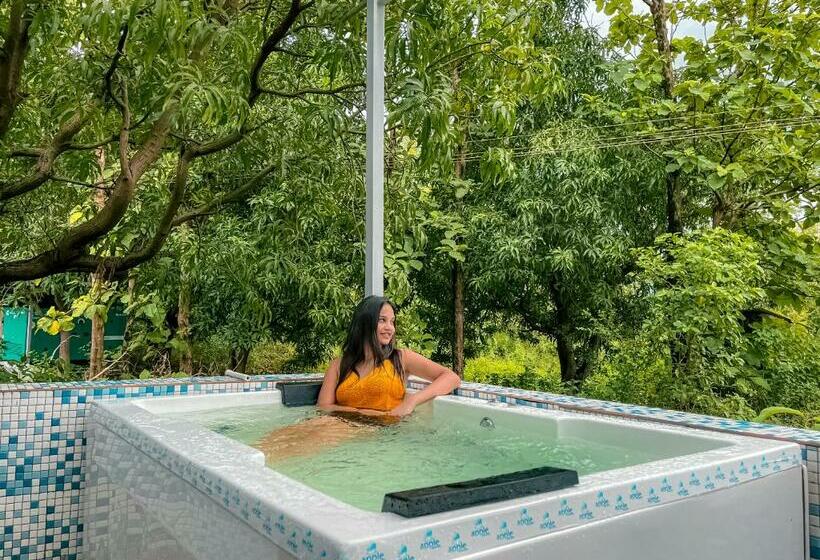 标准间, Teak Resort Karjat