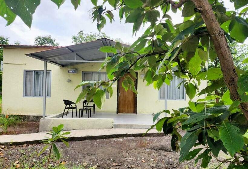 标准间, Teak Resort Karjat