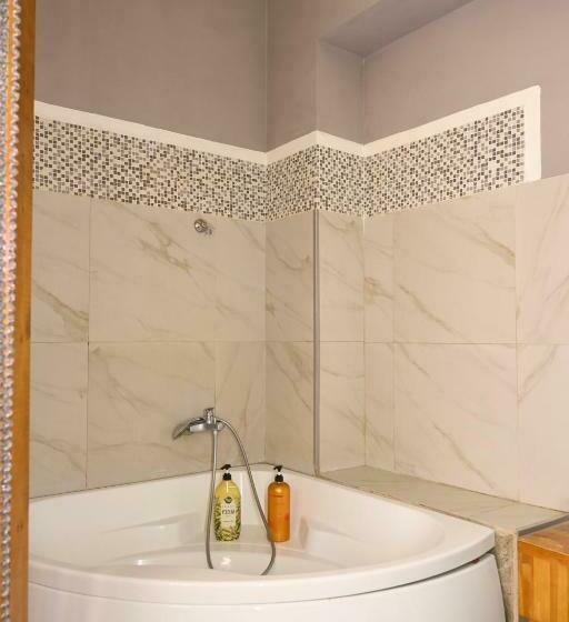 اتاق استاندارد, Royal Max Hotel & Spa