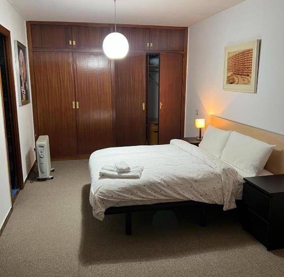 اتاق استاندارد, Sagrada Familia Double Room With Private Bathroom