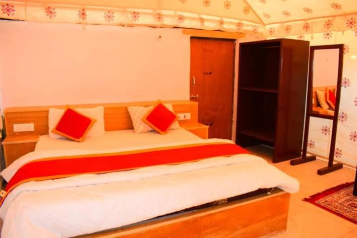 デラックスルーム, Desert Yatra Resort