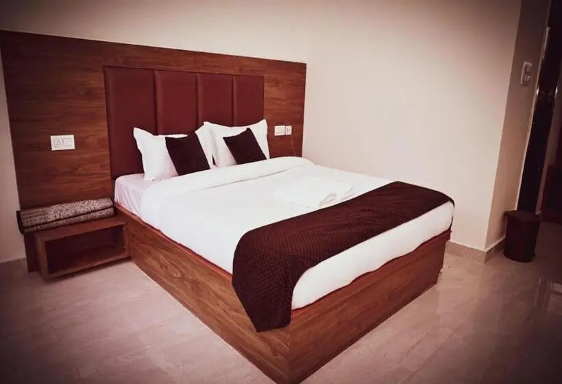Standard-huone King-vuode, La Riqueza   Mussoorie   Dhanaulti Road   35 To 45 Mins Drive From Mussoorie