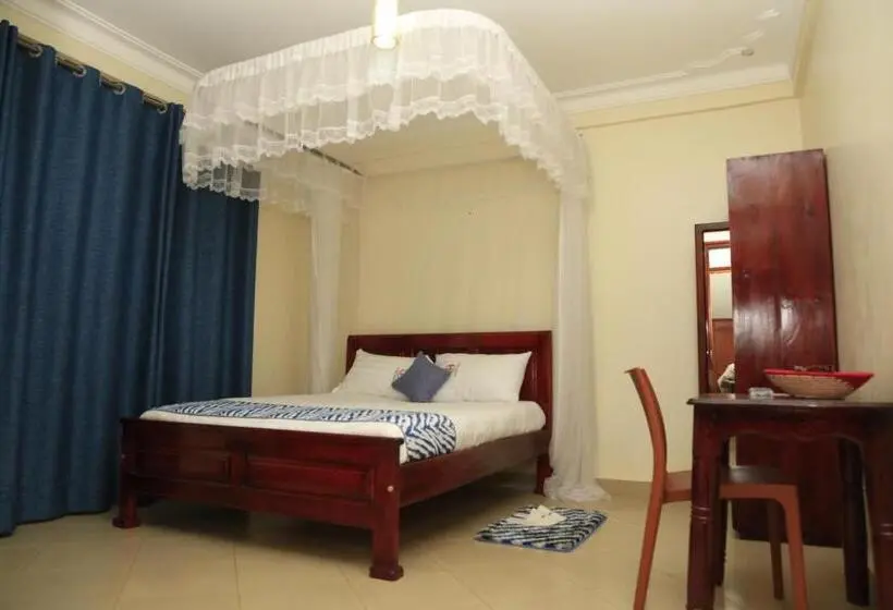 اتاق استاندارد یک نفره, Jatheo Hotel Rwentondo
