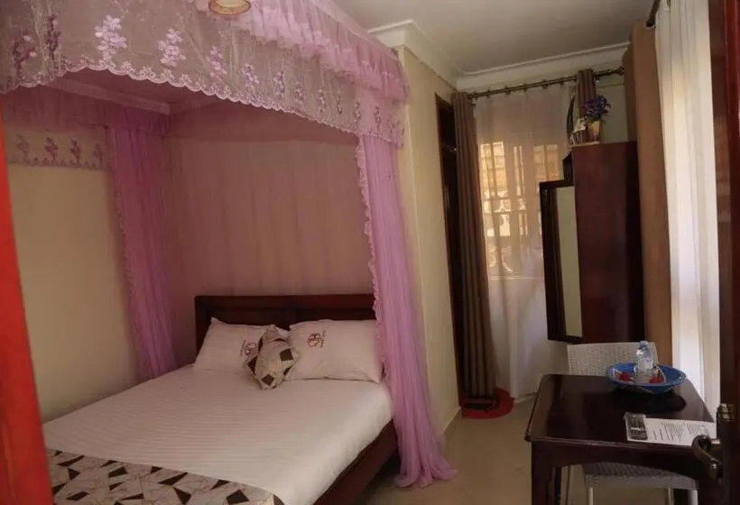 اتاق استاندارد یک نفره, Jatheo Hotel Rwentondo