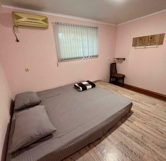 اتاق استاندارد, Injoy Hostel