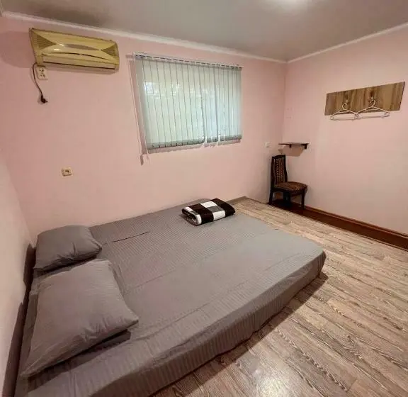 اتاق استاندارد, Injoy Hostel