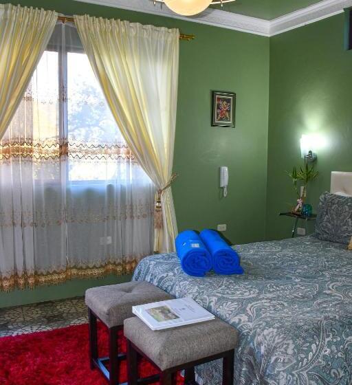 סוויטת ג'וניור נוף הרים, Tosa Blue Mountain, Retreat & Spa