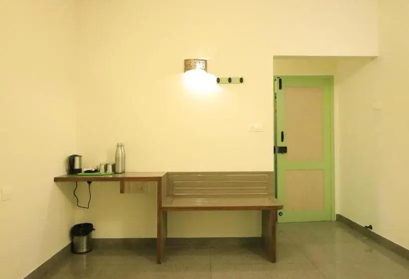 デラックスルーム, Transit Nest   Near Madurai Airport